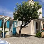 For 4 People With Wifi, Parking, And Garden Дом отдыха Сен-Рафаэль