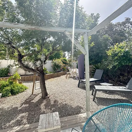 For 4 People With Wifi, Parking, And Garden Saint-Raphael (Var)