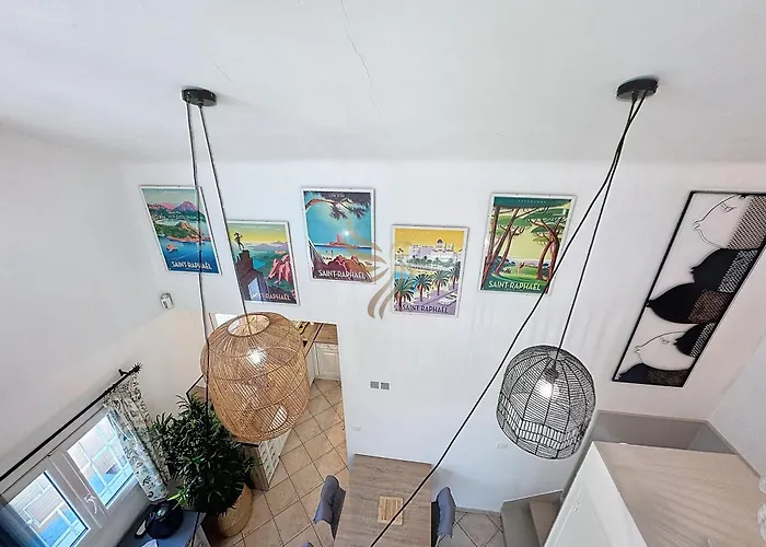 For 4 People With Wifi, Parking, And Garden Saint-Raphaël