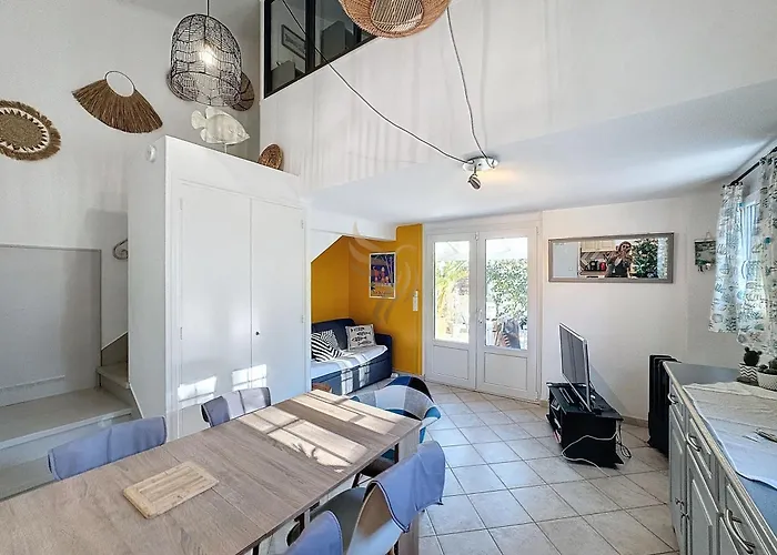 For 4 People With Wifi, Parking, And Garden * Saint-Raphaël